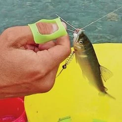 Fishing Buddy Singapore Accessories Sabiki Finger Dehooker 5 Fishing Buddy Singapore Accessories Sabiki Finger Dehooker