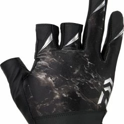Daiwa 3/5 Cut Padded Quick-drying Gloves DG-2121/2021/8121 Accessories